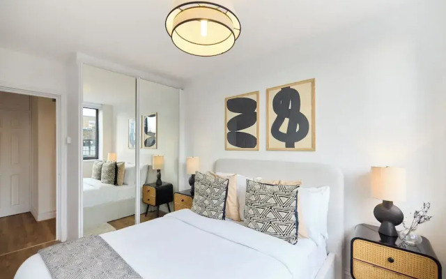The Goodge Street Place - Bright 2bdr Flat