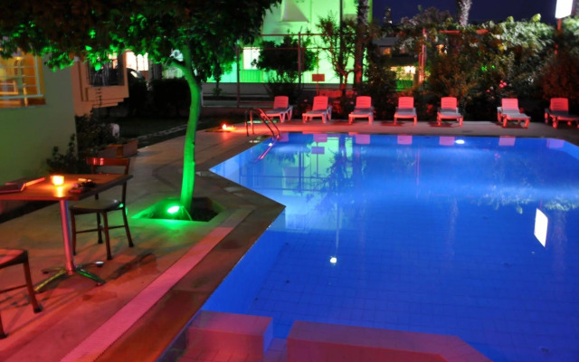 Tuncer Garden Hotel