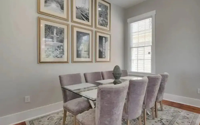 Beautifully Renovated 5 bedroom 5 bath
