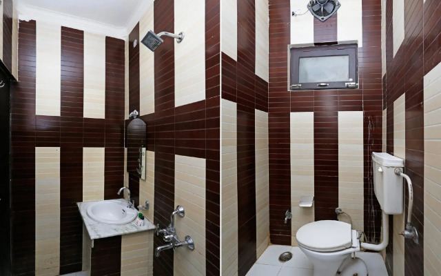 OYO 4752 Hotel Alpine