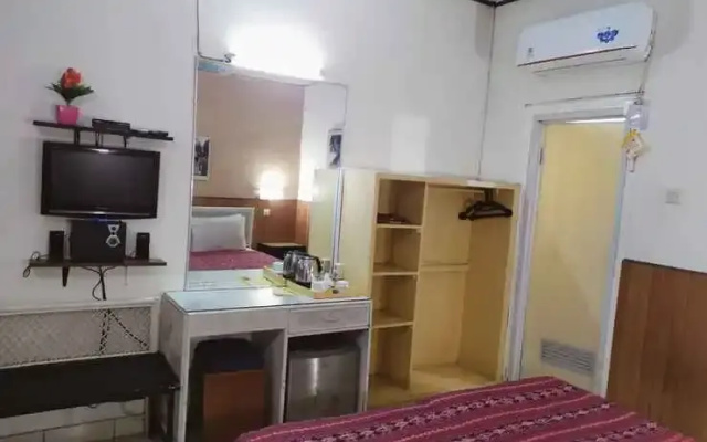 Hotel Pantai Merak