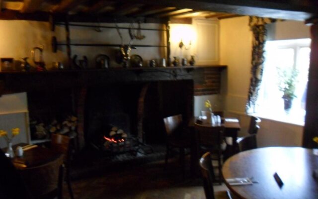 Chequers Inn