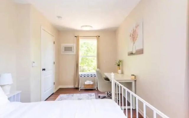 Entire Guesthouse In Southeast Austin