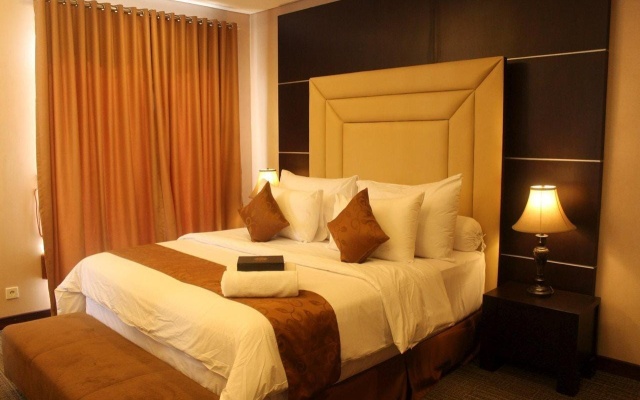 Royal Suite Balikpapan – Guest Rooms – Balikpapan