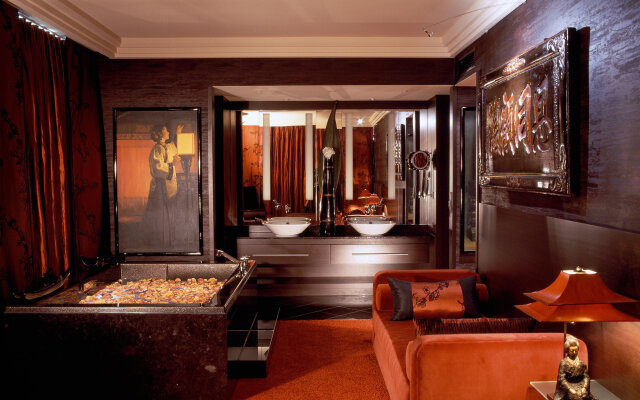 Savoy Hotel