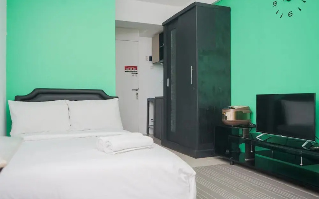 Homey And Simply Look Studio Room At Urbantown Serpong Apartment