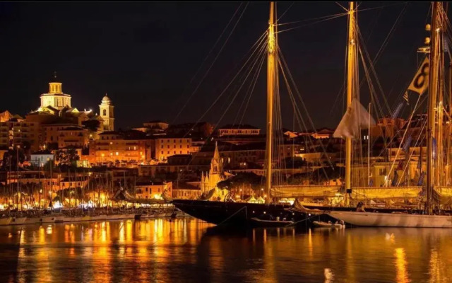 Sea View Suite Apartment In Historic Villa, Exclusive Experience