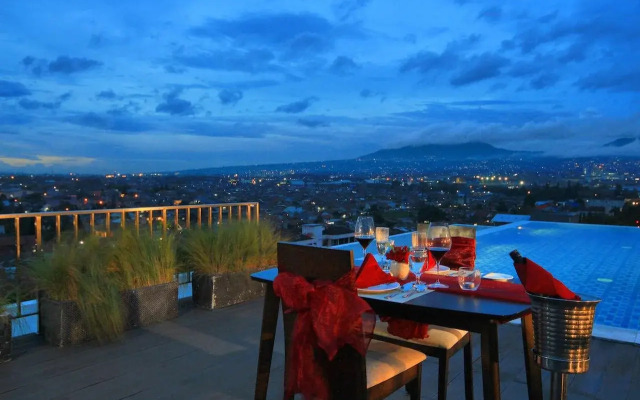 West Point Hotel