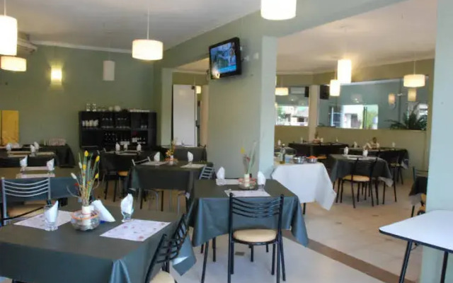 Brisas de Oro Hotel y Cabañas