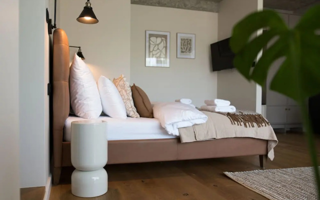Boutique Hotel RABBIT HOLE