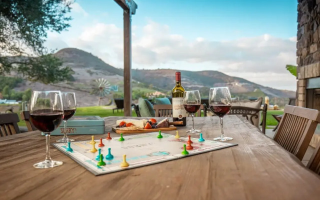 Casa del Arbol by AvantStay | Villa w/ Sunset Views | 5 Acres of Avocado Trees