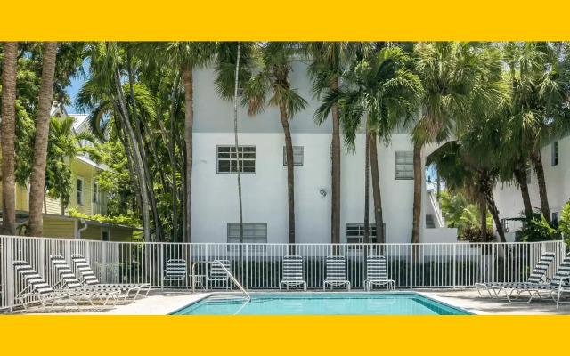 Miami River Inn