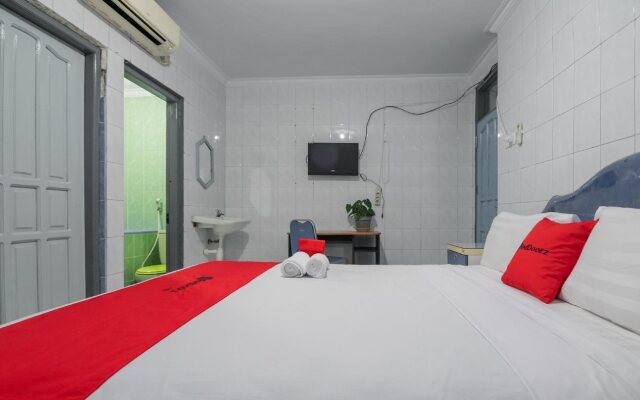 Ayadeara Guest House by Reddoorz