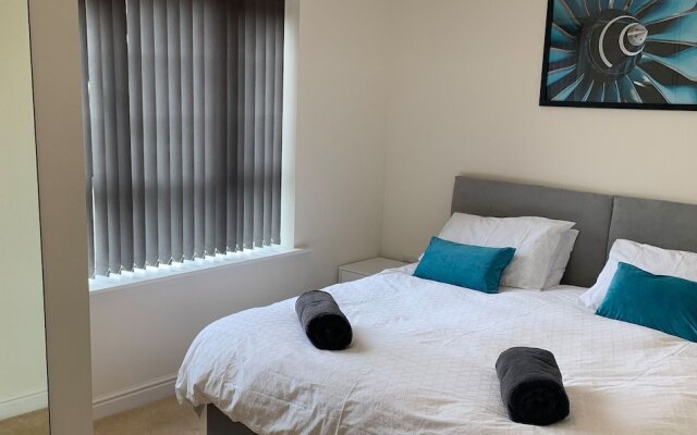 Continental Apartments at Wallis Square with Parking, WiFi & Netflix