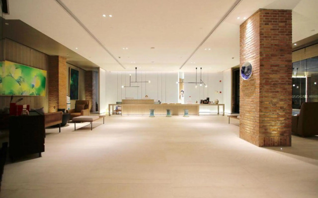 Yinju Jingde Art Hotel