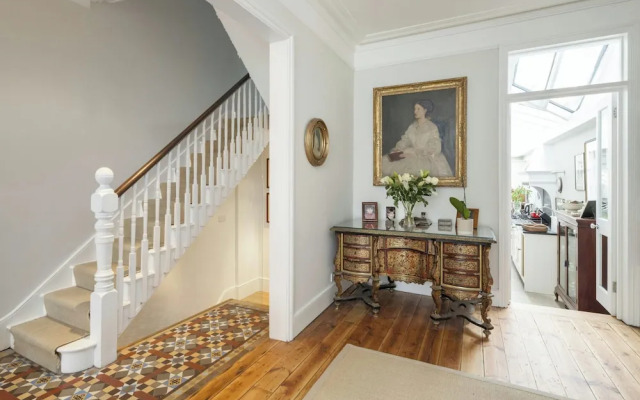 Winchendon Road by Onefinestay