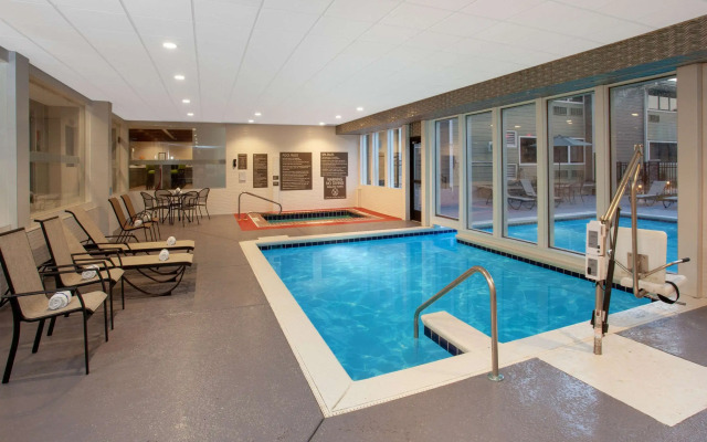 Wyndham Garden Fort Wayne