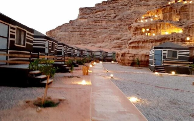 Sharah Luxury Camp