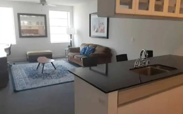 Deep Cleaned 1Br Apartment | Downtown Location