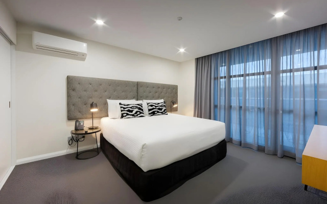 Avenue Hotel Canberra