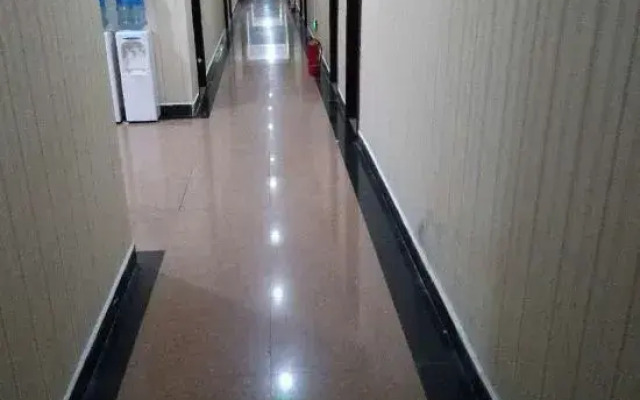 Menglian Bafang Hotel