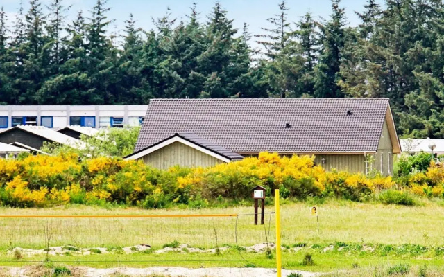 8 Person Holiday Home in Brovst