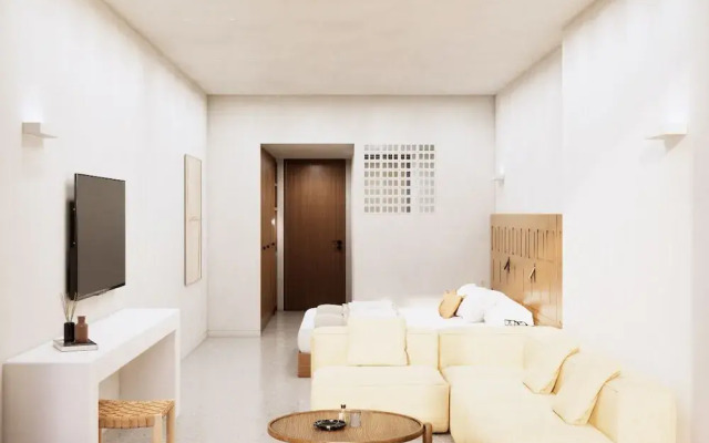 Tinos Beach Hotel & Suites