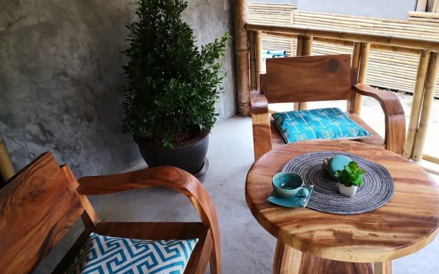 The Lazy Lodge