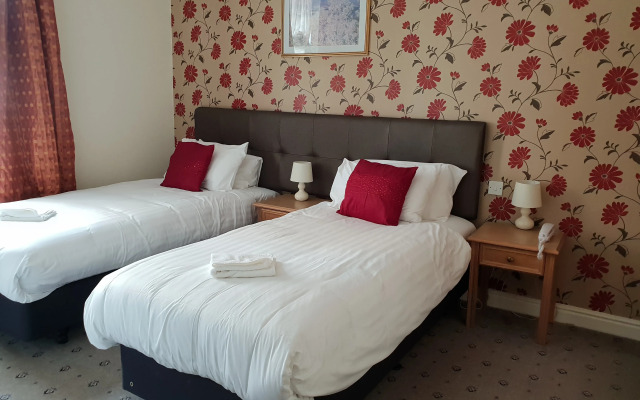 County Hotel