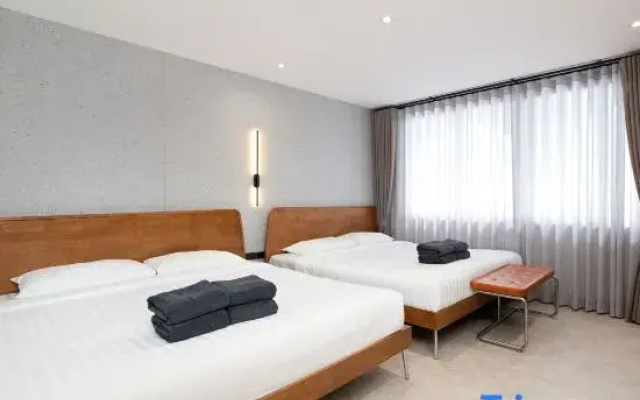 Townhouse at Sathu Pradit road
