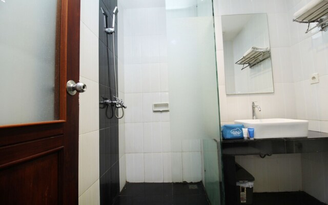 Airy Pelabuhan Makassar Lembeh 68 Makassar