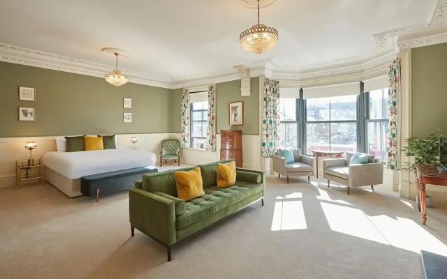 Host Stay Sandpiper