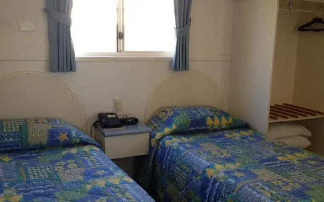 Bottle Tree Gardens Motel