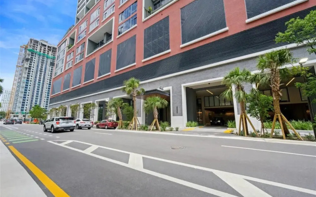 Apartment 3br-3 BTH - Gym Pool