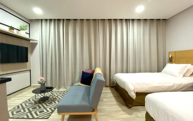 SLR - Essential GRU Airport By Anora Spaces