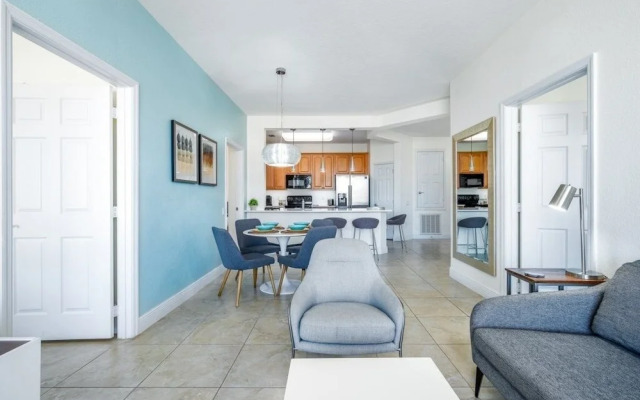 Penthouse Gem 3 Bedroom Condo by Redawning