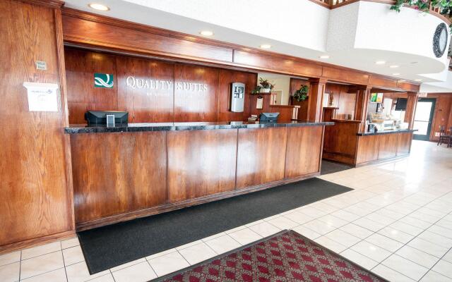 Quality Suites Albuquerque Airport