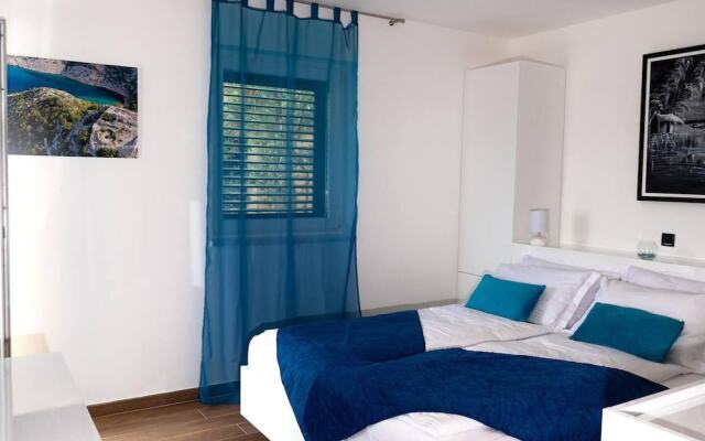 Villa Relax, Amazing View and 2 Pools