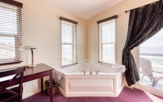 Seahorse Oceanfront Lodge