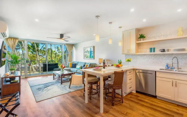 Kuau Plaza Paia Condo with Parking
