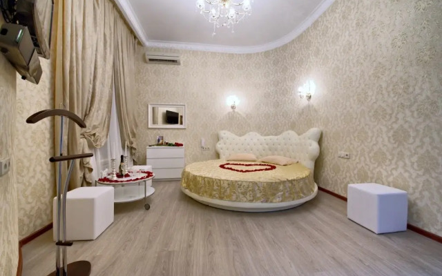 Алекс отель на Марата 22