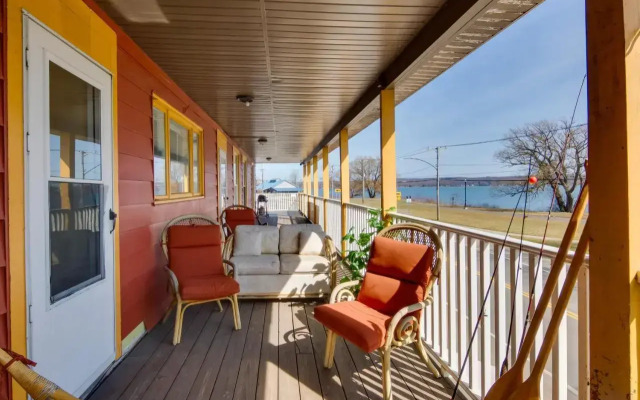 Downtown Mayville Condo: Walk to Chautauqua Lake!
