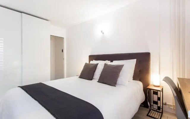 D&E - PARIS-DISNEY - HOLIDAYS APARTMENT - APPARTEMENT DE VACANCES - 5 CHAMBRES- 5 SDB - 5 BEDROOMS - 5 BATHROOMS - Netflix
