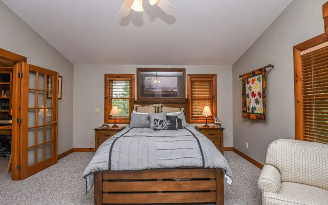 One Ski Hill 5 Bedroom House