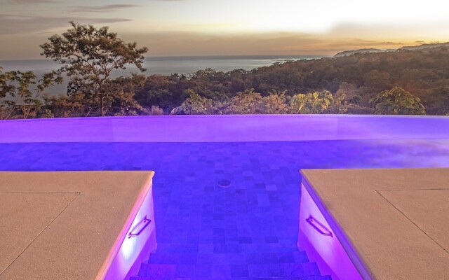 Adeluna Luxury Ocean View Villas