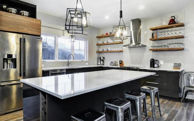 Chalet 06 Chemin Blanc by Les Chalets Alpins