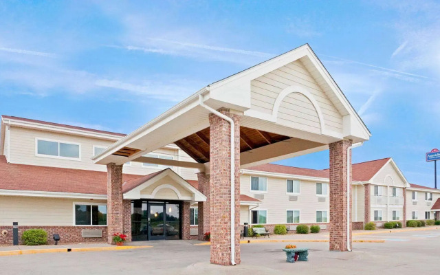 AmericInn by Wyndham Northfield