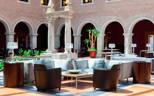 AC Hotel Palacio de Santa Ana by Marriott