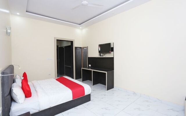 OYO 41721 Hotel Lal Havelii