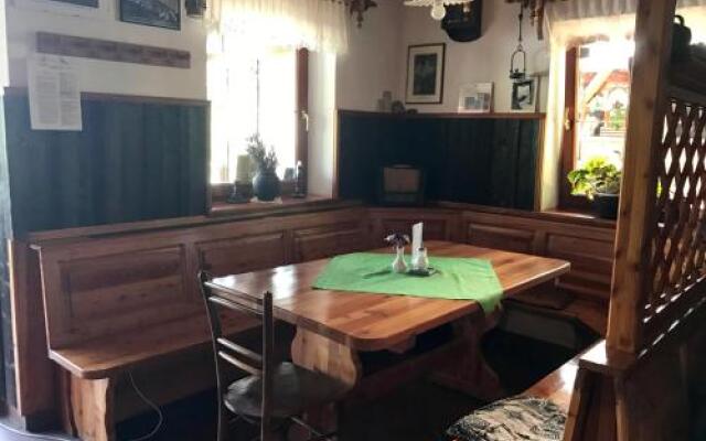 Mountain Lodge Petrovo Brdo